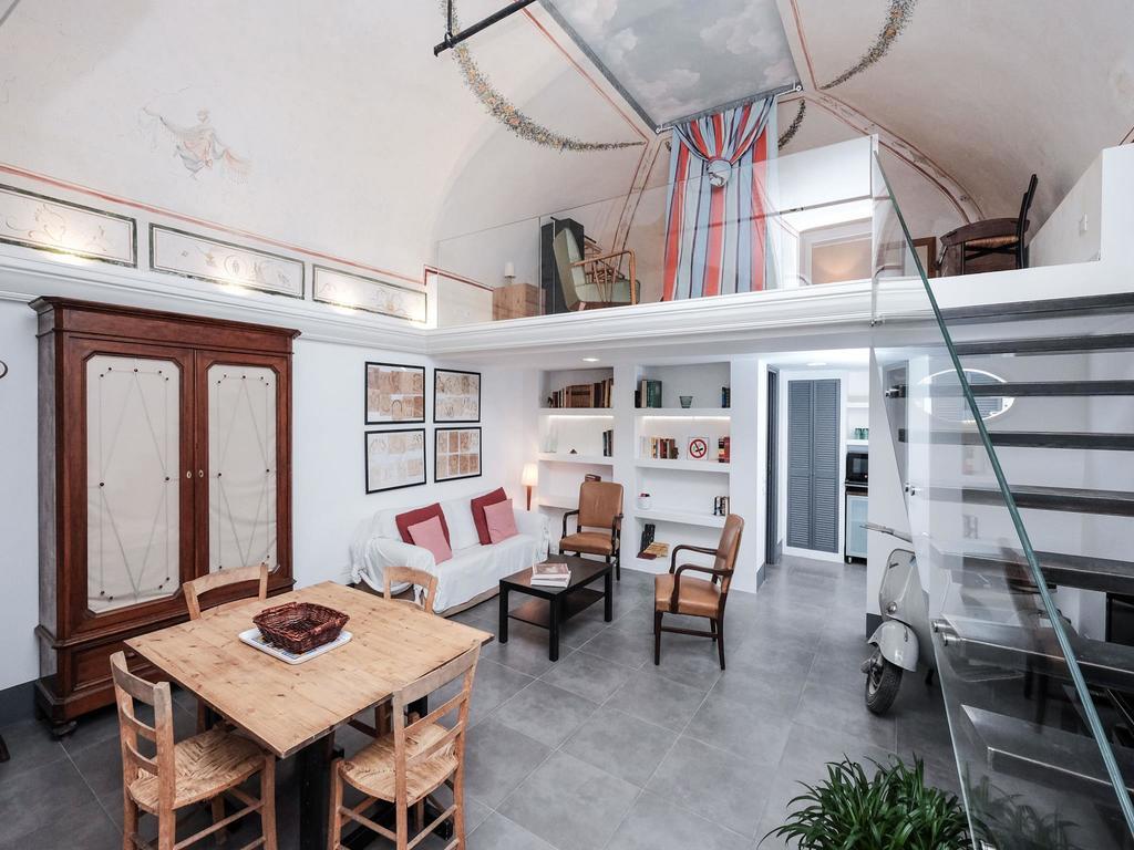 ローマAncient Trastevere Vespa Loftアパートメント エクステリア 写真