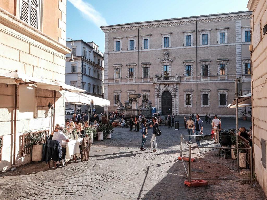 Ancient Trastevere Vespa Loft ローマ エクステリア 写真